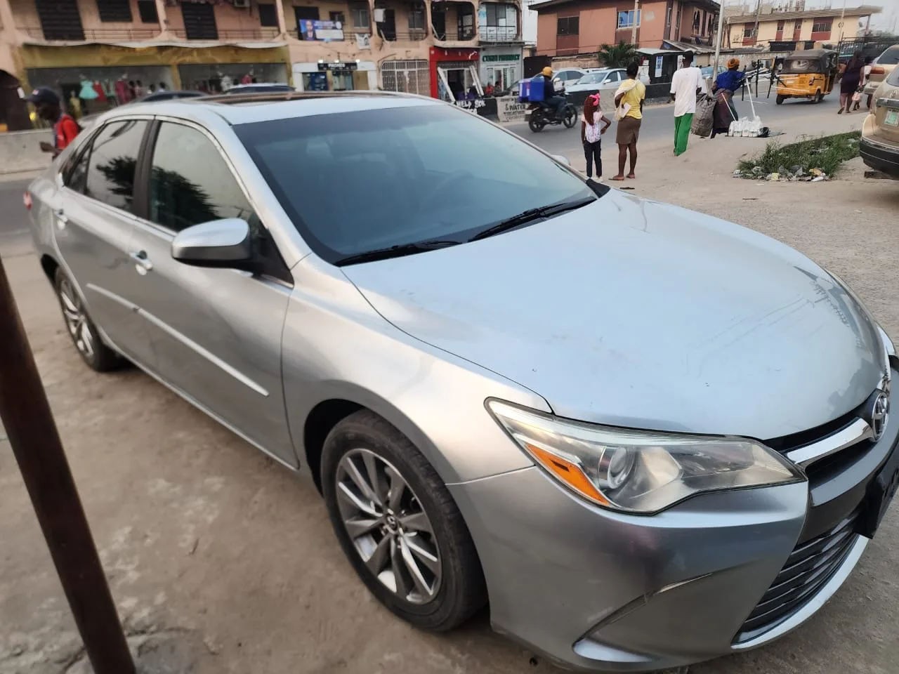 Toyota camry 2015 XLE  